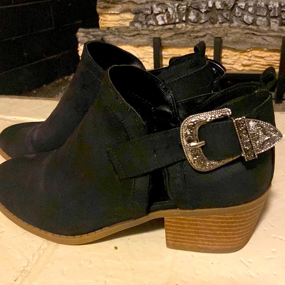 Fergie heels 👠 8.5 womens